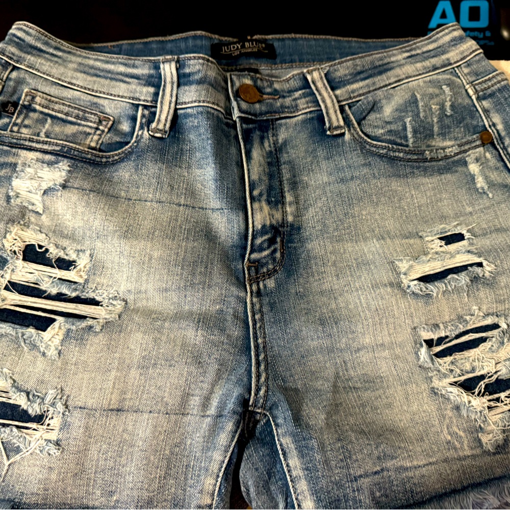 Judy Blue Mid-Rise Patched Denim Shorts- Large